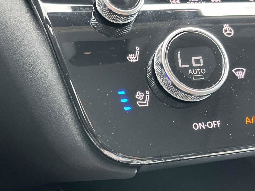 Used 2025 INFINITI QX60 Luxe FWD image 27