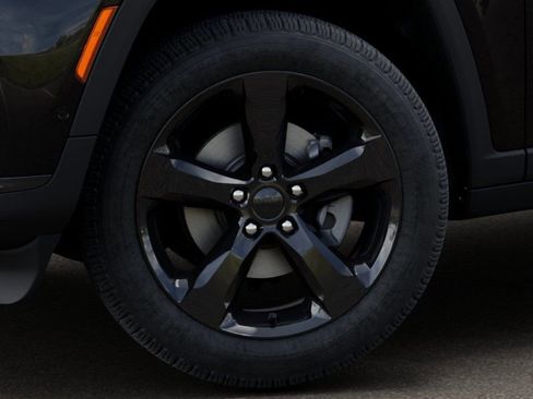 New 2025 Jeep Grand Cherokee L Limited w/ Luxury Tech Group II image 10