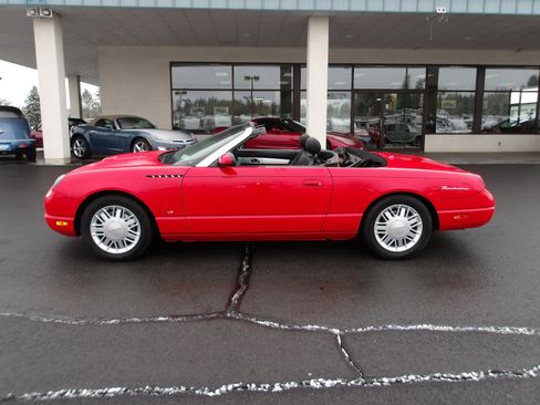 Used 2003 Ford Thunderbird image 10