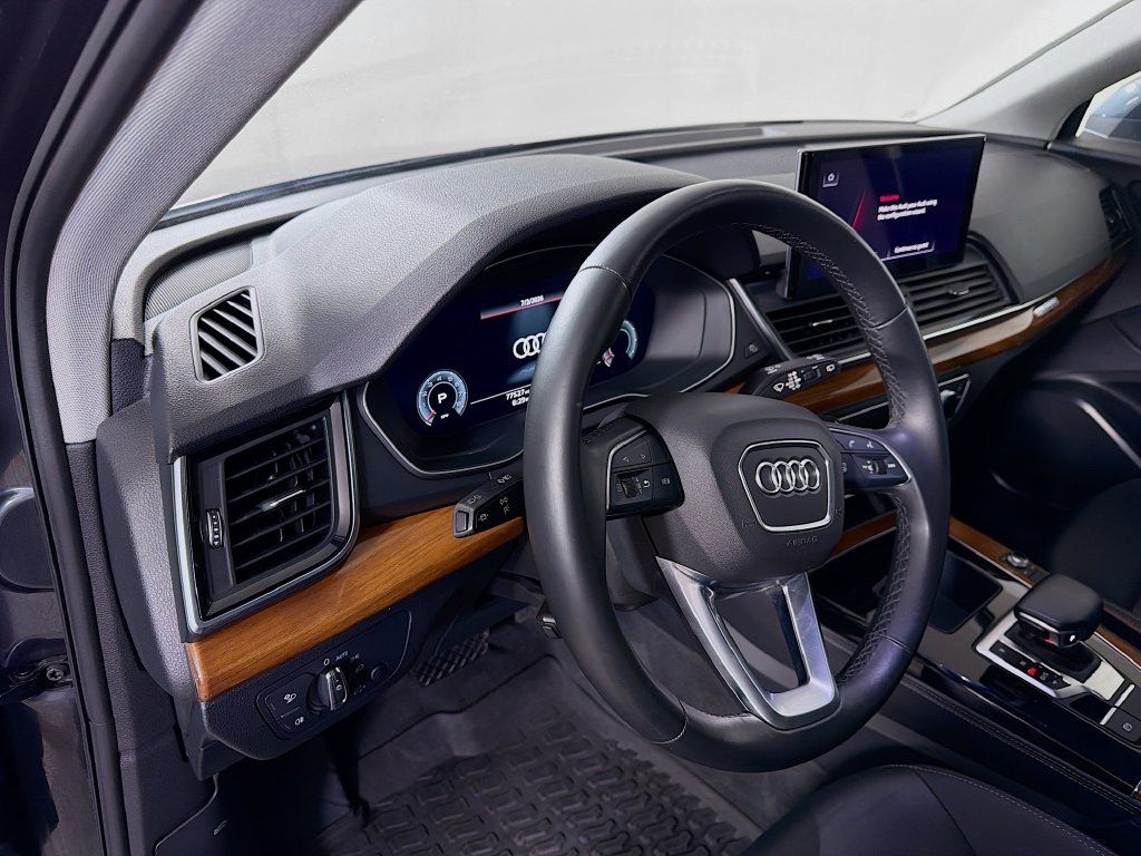 Used 2021 Audi Q5 2.0T Premium Plus w/ Premium Plus Package AWD/4WD image 10