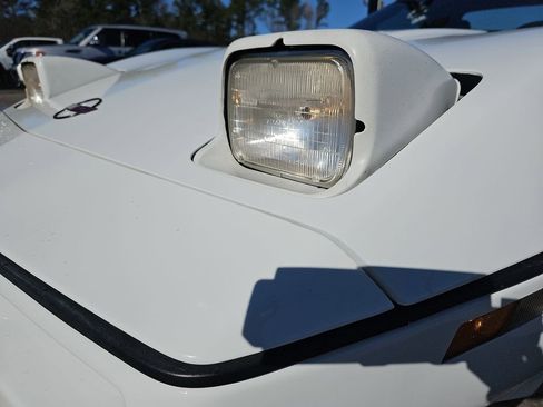 Used 1990 Chevrolet Corvette Convertible image 29