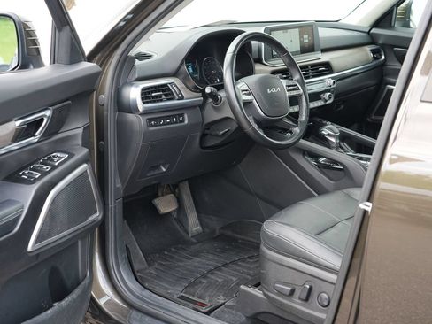 Used 2022 Kia Telluride EX w/ EX Premium Package AWD/4WD image 13