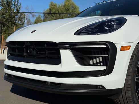 New 2024 Porsche Macan S AWD/4WD image 4