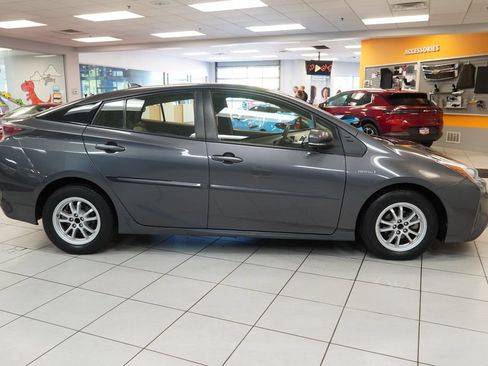Used 2016 Toyota Prius Two w/ Protection Package FWD image 12