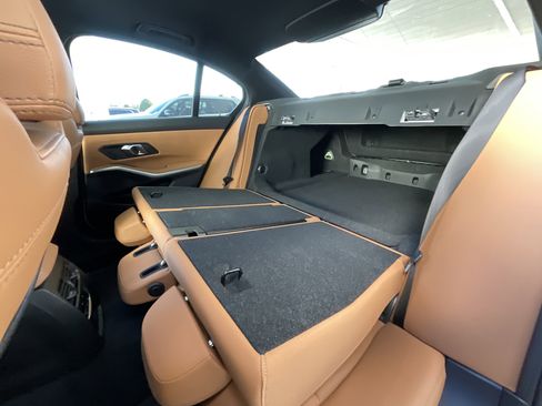 Certified 2024 BMW 330i Sedan w/ Convenience Package image 30