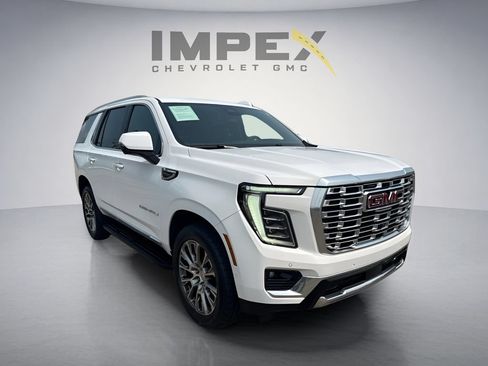 Used 2025 GMC Yukon Denali AWD/4WD image 7