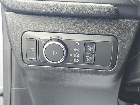 Used 2022 Ford Escape SEL image 16