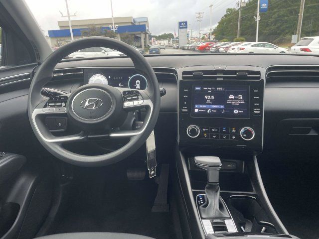 Certified 2024 Hyundai Tucson SE FWD image 11