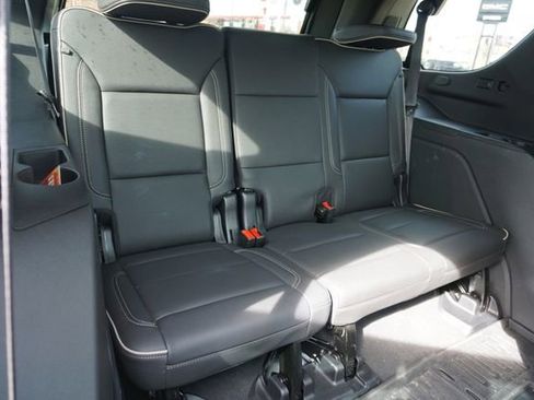 Certified 2023 GMC Yukon SLT w/ SLT Premium Package AWD/4WD image 20