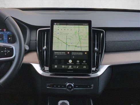 New 2026 Volvo XC90 T8 Plus w/ Protection Package image 12