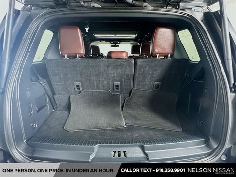 Used 2022 Ford Expedition Limited image 28