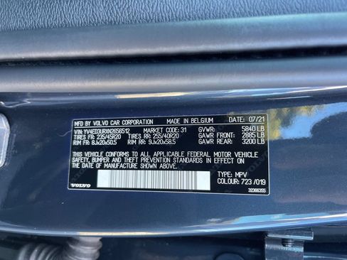 Used 2022 Volvo XC40 P8 Recharge Plus AWD/4WD image 4
