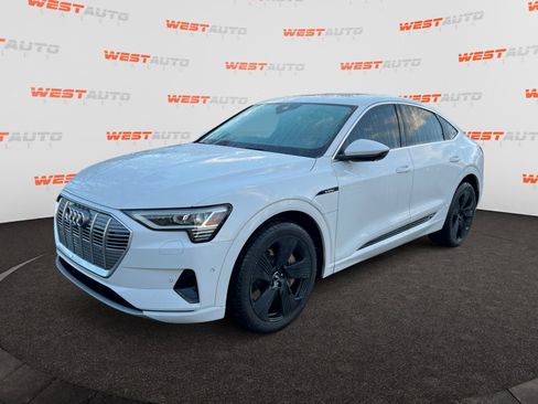 Used 2020 Audi e-tron Premium Plus image 1