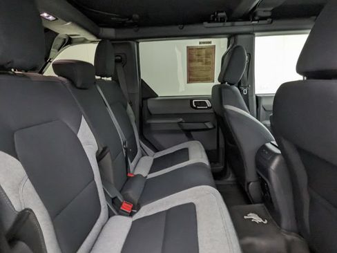 Certified 2023 Ford Bronco Big Bend w/ Sasquatch Package AWD/4WD image 35