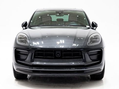 Used 2024 Porsche Macan AWD/4WD image 4