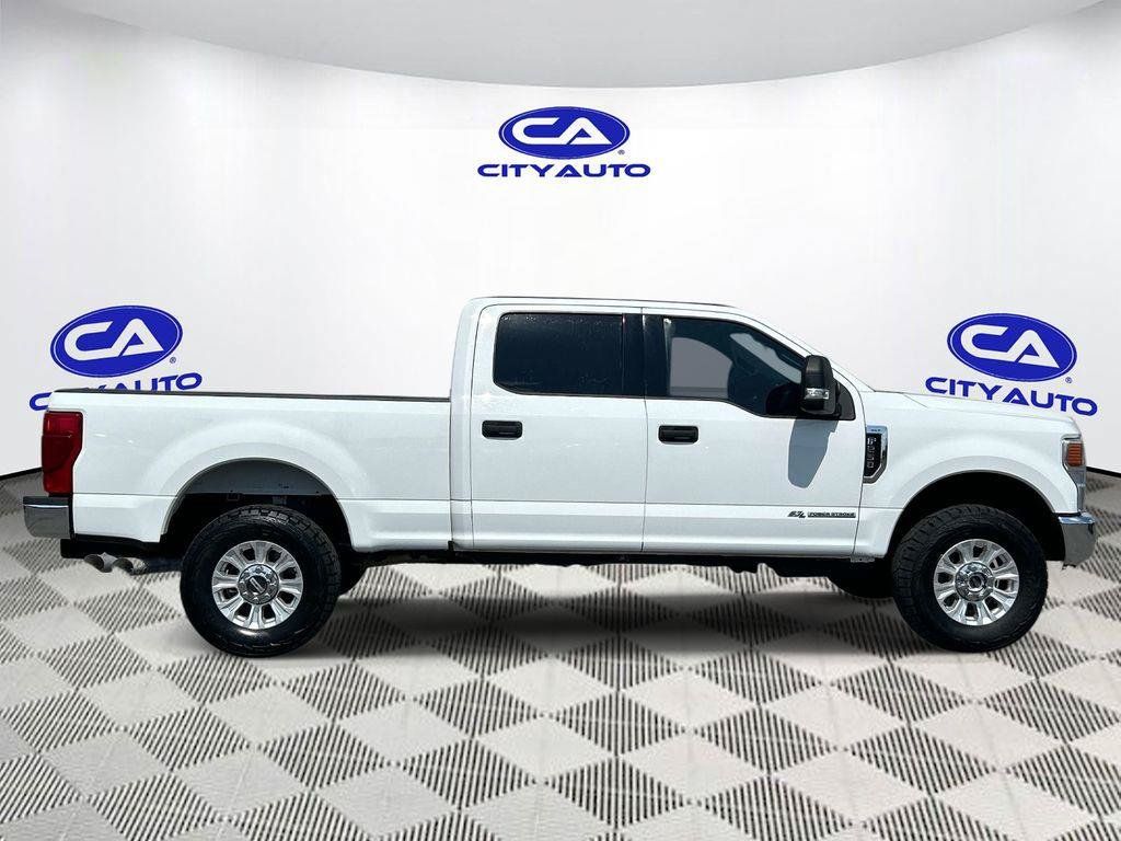 Used 2022 Ford F250 XLT w/ FX4 Off-Road Package AWD/4WD image 2