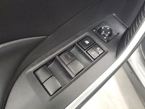 Used 2021 Toyota RAV4 XLE w/ Convenience Package image 14