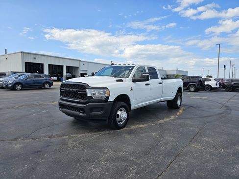 Used 2024 RAM 3500 Tradesman image 4