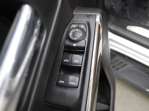 Used 2019 Chevrolet Silverado 1500 RST AWD/4WD image 43