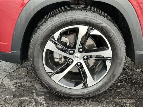 Certified 2024 Chevrolet Trax RS image 30