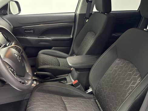 Used 2024 Mitsubishi Outlander Sport AWD image 9