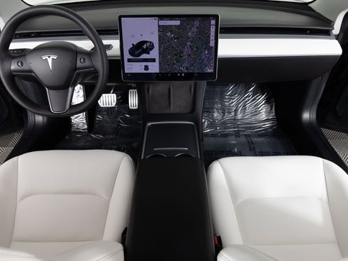 Used 2021 Tesla Model 3 Performance image 28