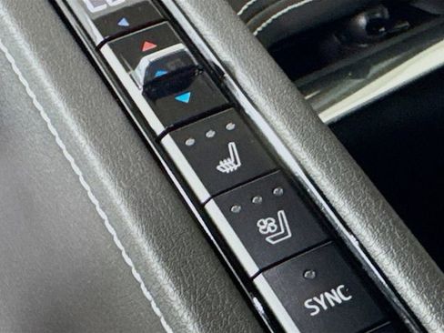 Used 2020 Chevrolet Corvette Stingray Preferred Cpe w/ 2LT Preferred Equipment Group image 25