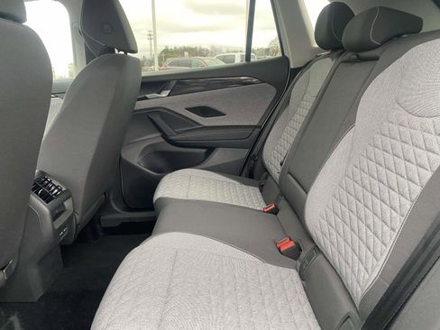 Certified 2025 Volkswagen Tiguan S w/ 18" Wheel Package image 11