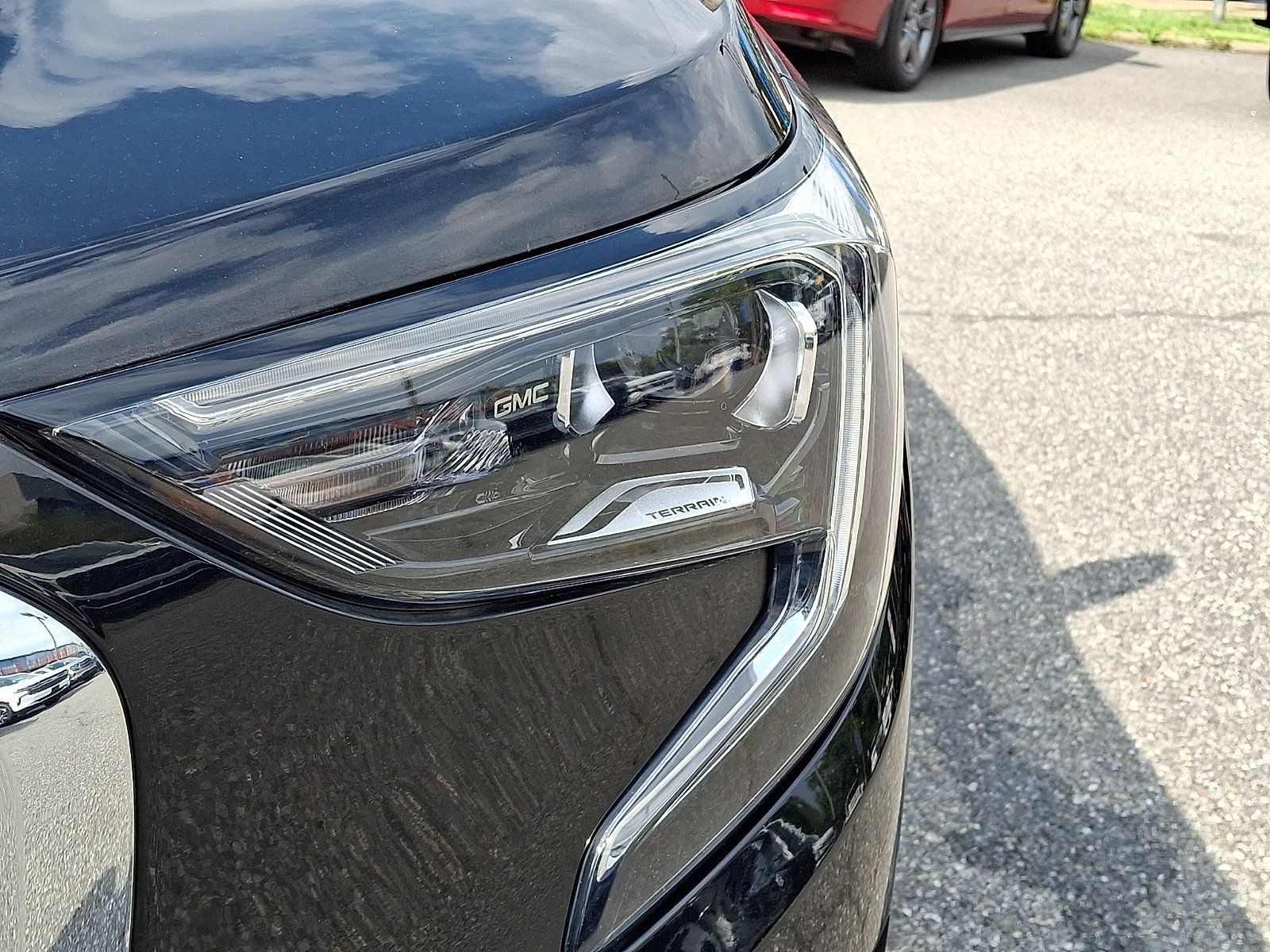 Used 2018 GMC Terrain Denali w/ Advanced Safety Package AWD/4WD image 9