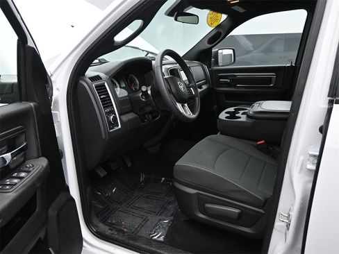 Used 2024 RAM 1500 Classic Warlock image 12