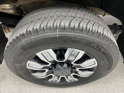 Used 2024 GMC Sierra 2500 Denali w/ Technology Package image 15