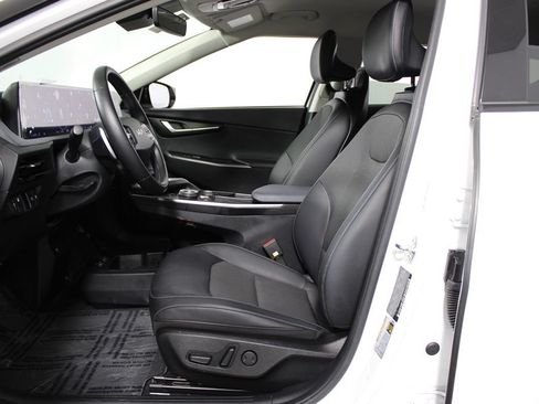 Used 2024 Kia EV6 Light RWD image 8