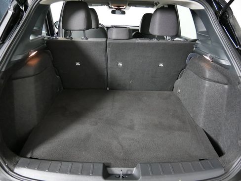 Used 2025 Nissan Kicks S AWD/4WD image 17
