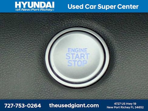 Used 2022 Hyundai Elantra SEL FWD image 29