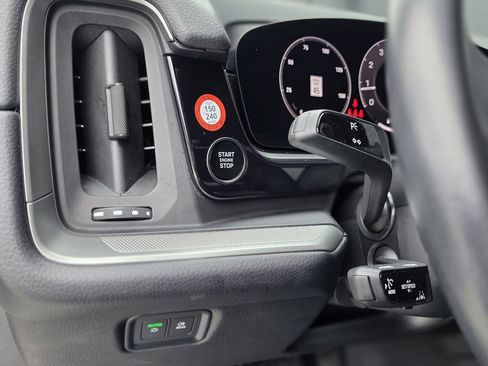 Certified 2024 Porsche Cayenne image 21