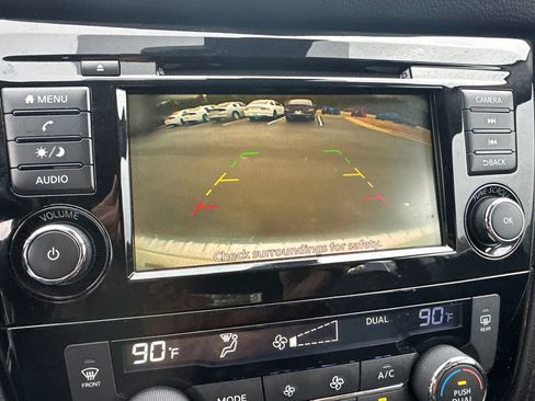 Used 2021 Nissan Rogue Sport SV image 29