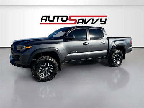 Used 2021 Toyota Tacoma TRD Off-Road image 3
