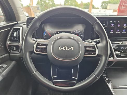 Used 2023 Kia Sorento EX w/ Panoramic Sunroof Package AWD/4WD image 20