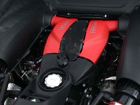 Certified 2022 Ferrari F8 Tributo image 32