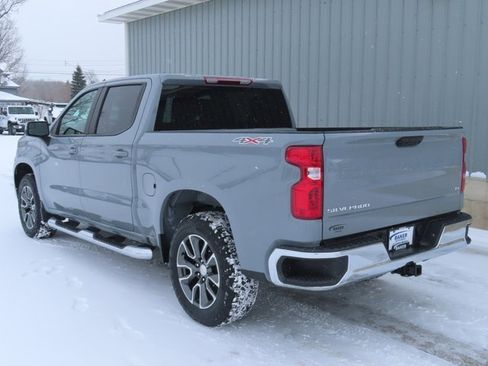 Used 2024 Chevrolet Silverado 1500 LT image 8
