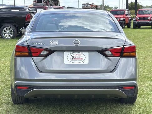 Used 2022 Nissan Altima 2.5 S FWD image 8