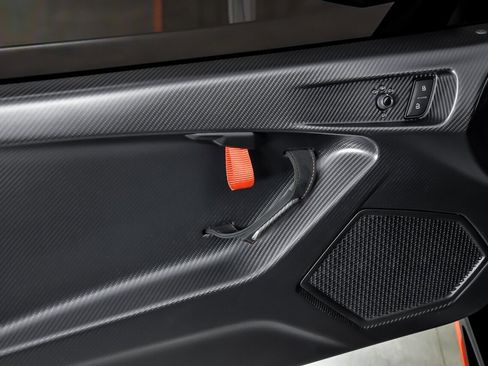 Used 2021 Lamborghini Huracan STO image 21