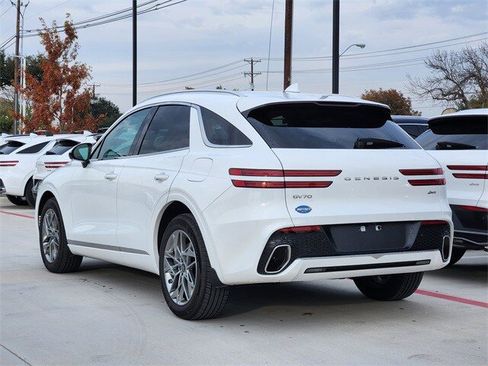 Used 2025 Genesis GV70 2.5T w/ Advanced Package image 4