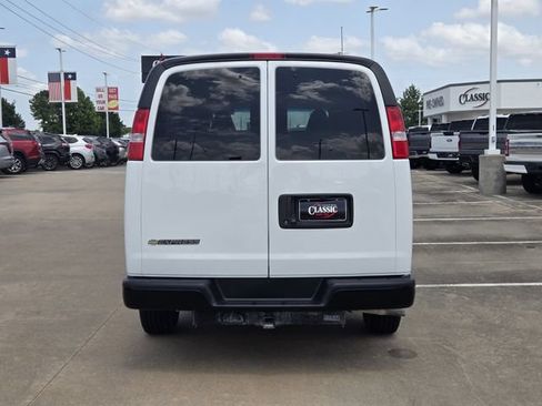Used 2024 Chevrolet Express 3500 LS RWD image 6