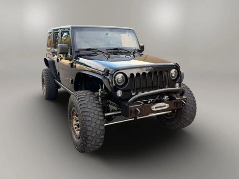 Used 2014 Jeep Wrangler Unlimited Sport w/ Quick Order Package 24S AWD/4WD image 4