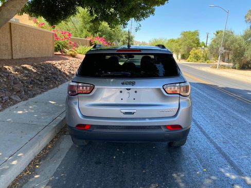 Used 2018 Jeep Compass Sport FWD image 5