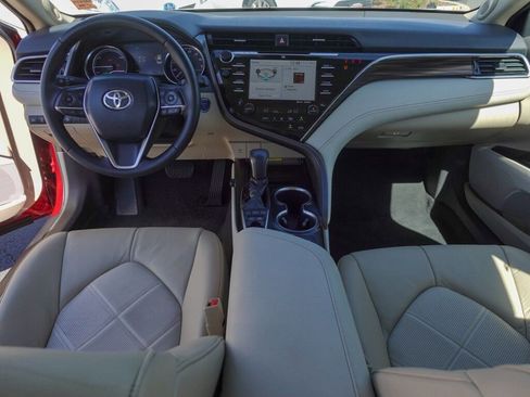 Certified 2018 Toyota Camry XLE w/ Audio Package image 13