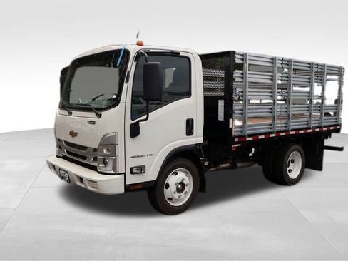 New 2025 Chevrolet Low Cab Forward image 5