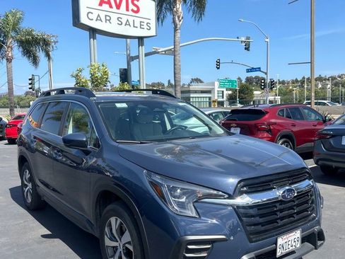 Used 2025 Subaru Ascent Premium AWD/4WD image 4