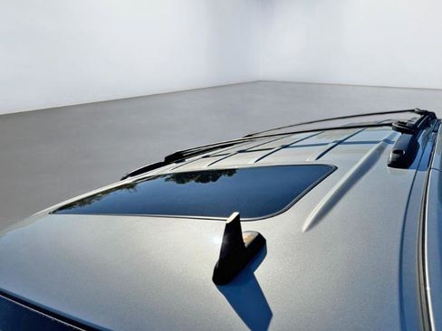 Used 2014 Chevrolet Tahoe LTZ image 17